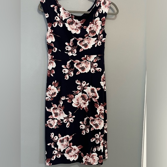 Beautiful worn once! - Picture 3 of 7